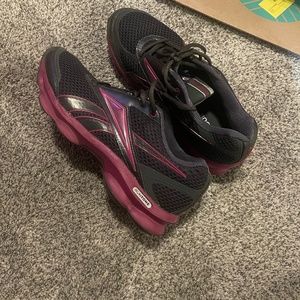 Reebok Shoes Runtone Size 9.5